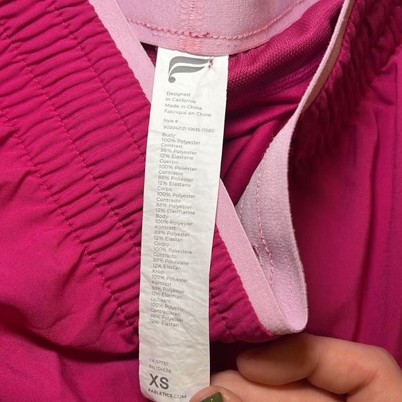 fabletics shorts - Picture 2 of 3